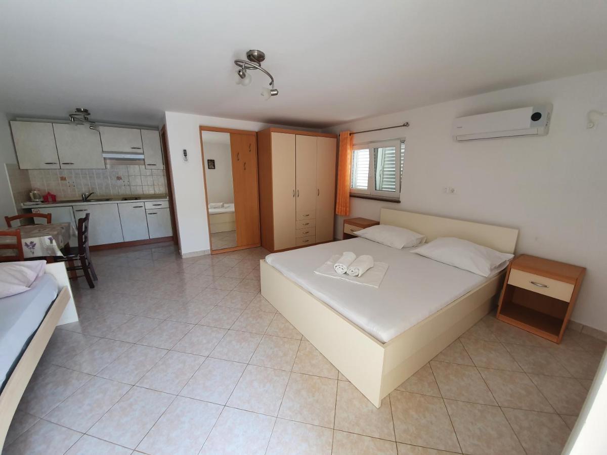 סטארה נובליה Apartmani Vrtlici Zdenka מראה חיצוני תמונה